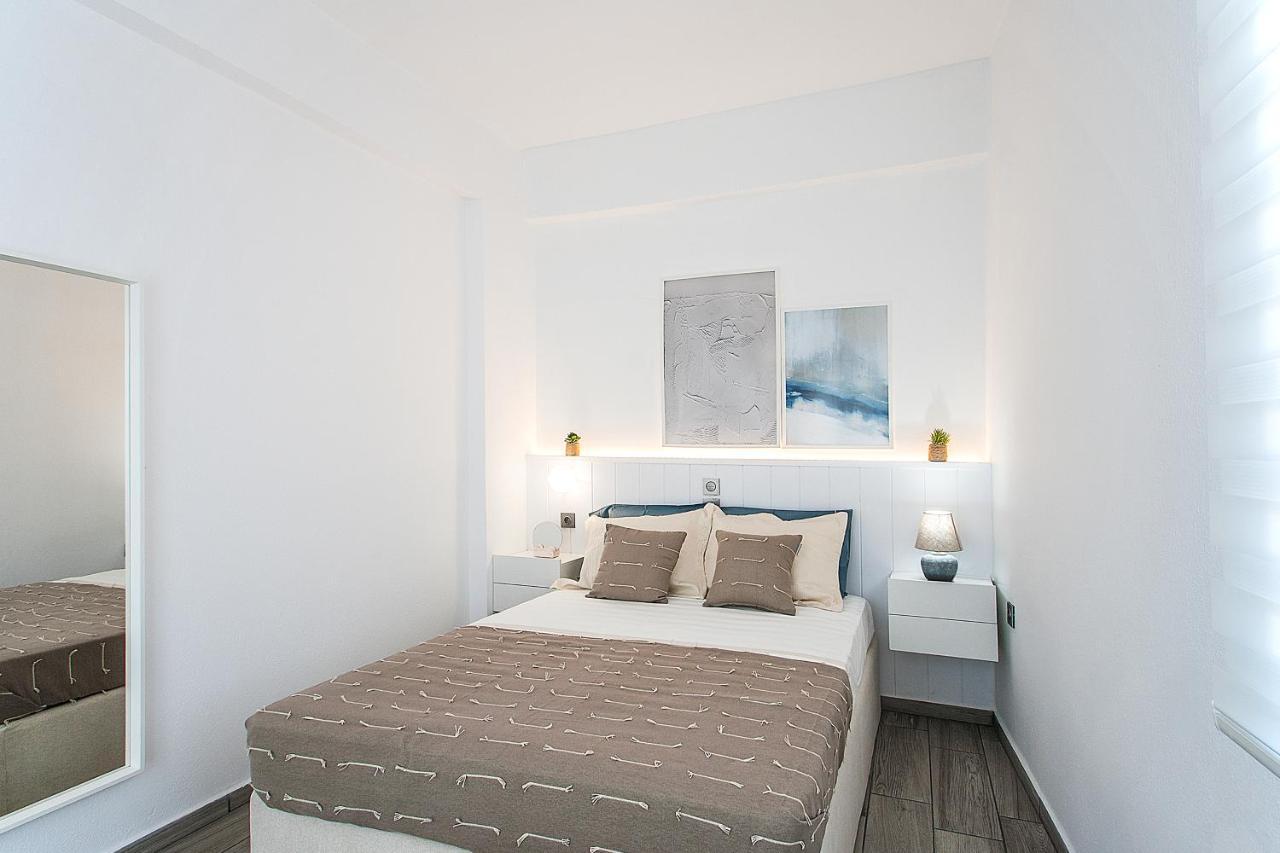 Capolavoro, Boutique Apartment With Unique Rooftop Skiathos-Stadt Exterior foto