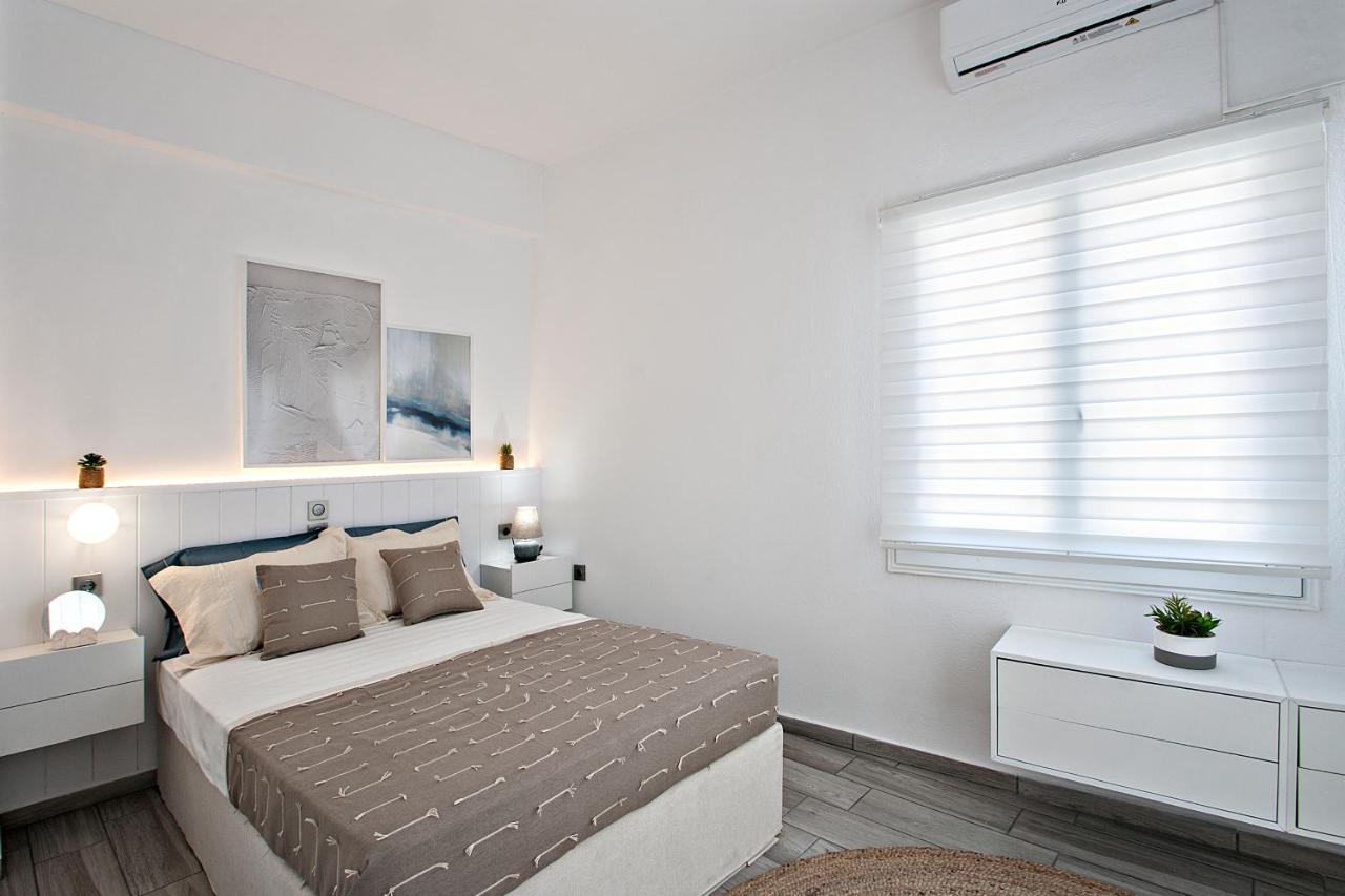 Capolavoro, Boutique Apartment With Unique Rooftop Skiathos-Stadt Exterior foto