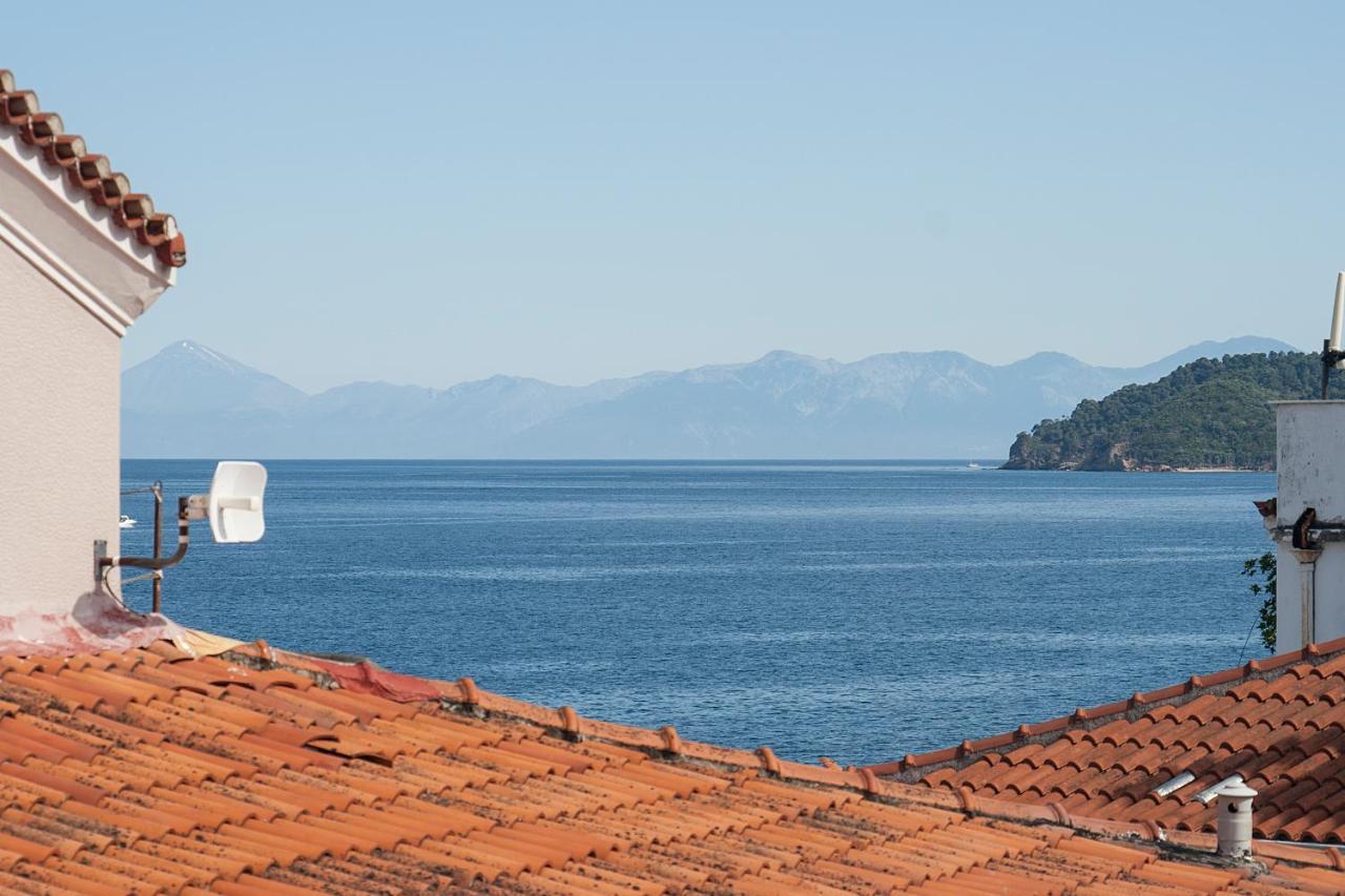 Capolavoro, Boutique Apartment With Unique Rooftop Skiathos-Stadt Exterior foto