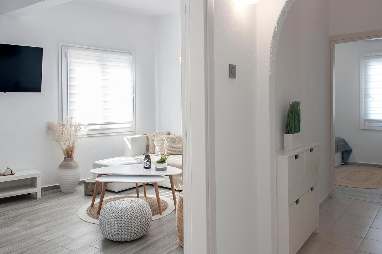 Capolavoro, Boutique Apartment With Unique Rooftop Skiathos-Stadt Exterior foto