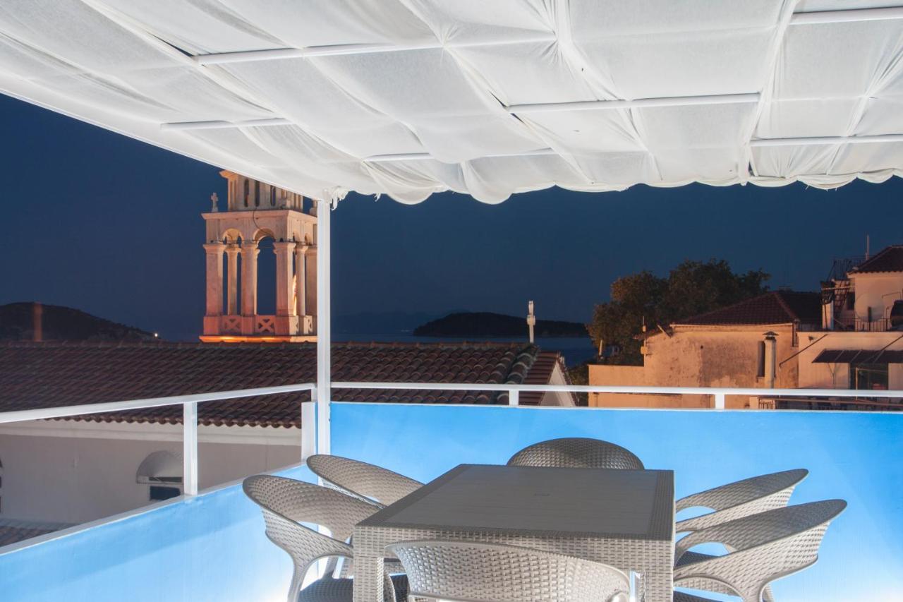 Capolavoro, Boutique Apartment With Unique Rooftop Skiathos-Stadt Exterior foto