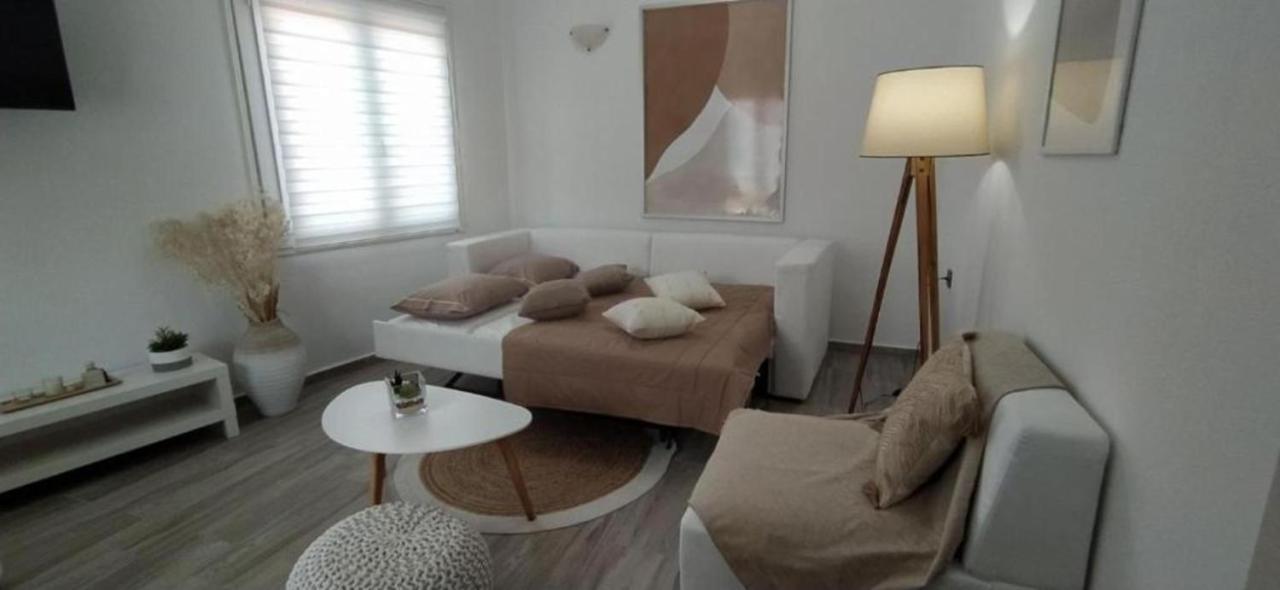 Capolavoro, Boutique Apartment With Unique Rooftop Skiathos-Stadt Exterior foto